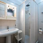 ベッド・アンド・ブレックファスト La Terrazza Di Gadia 3*