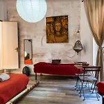 La Terrazza Di Gadia ベッド・アンド・ブレックファスト チェファル