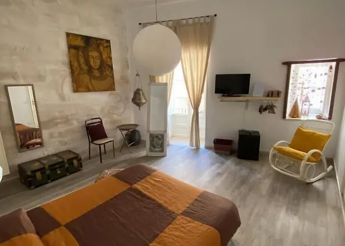 לינה וארוחת בוקר La Terrazza Di Gadia צ'פאלו